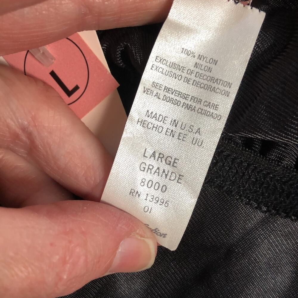 Vintage women’s black skirt slip NWT - Picture 3 of 3